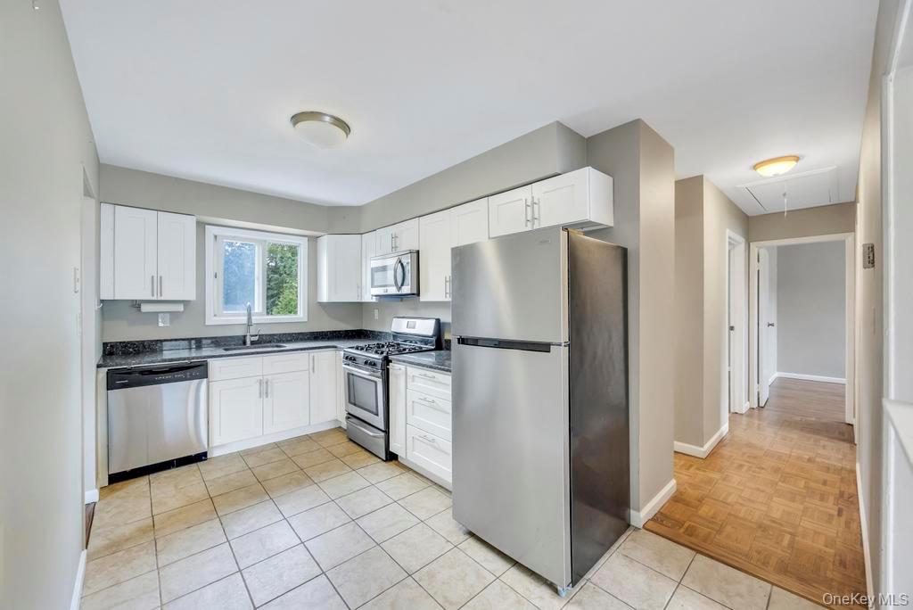 #12 photo, 833 Bermuda Road, サフォーク郡 West Babylon , NY 11704