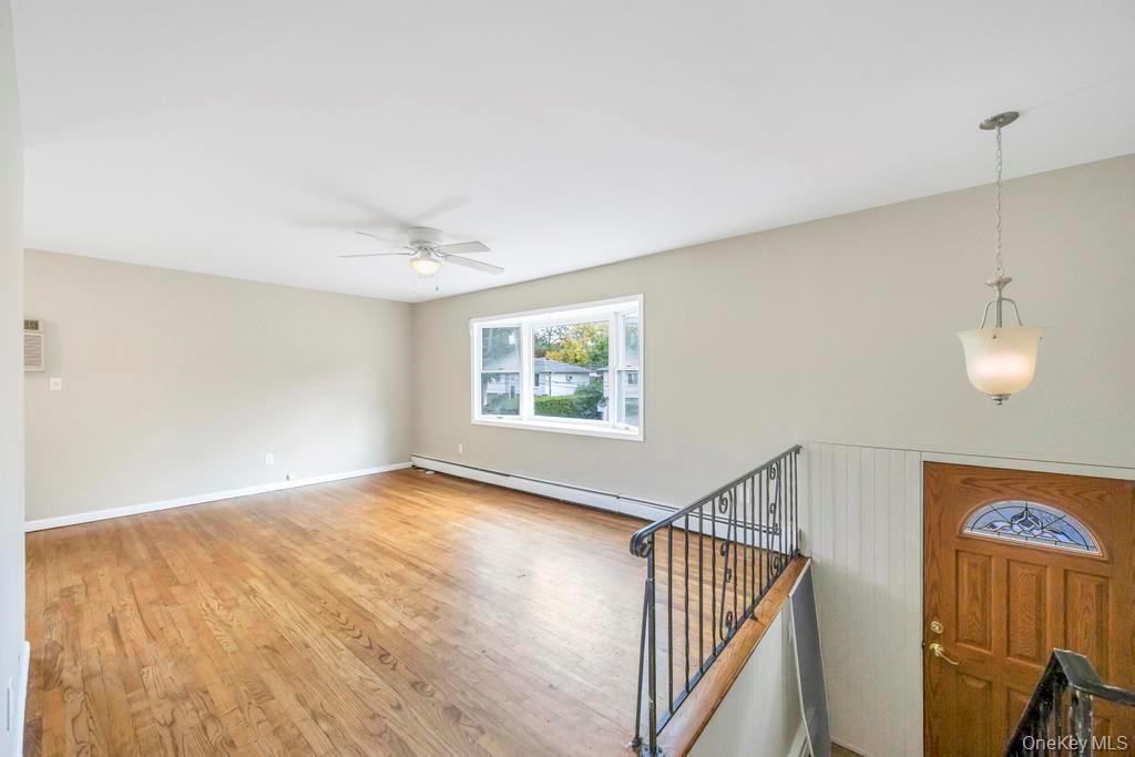 #8 photo, 833 Bermuda Road, サフォーク郡 West Babylon , NY 11704