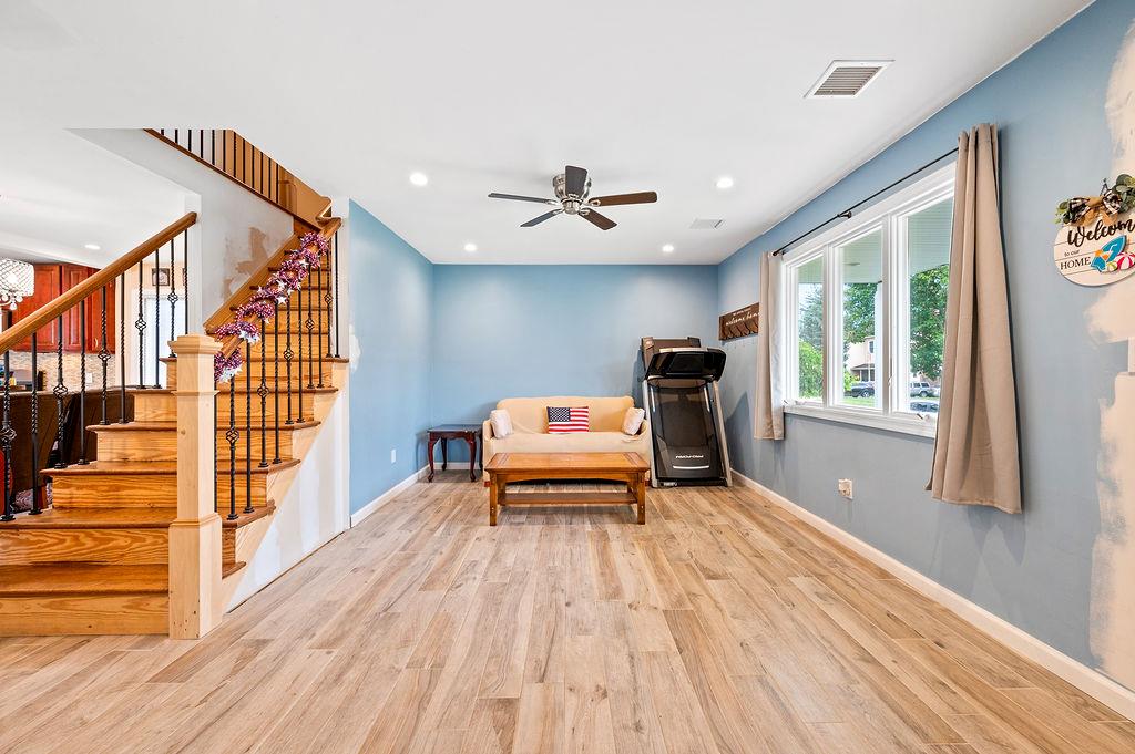 #5 photo, 10 Airway Drive, ناسو Bellmore , NY 11710