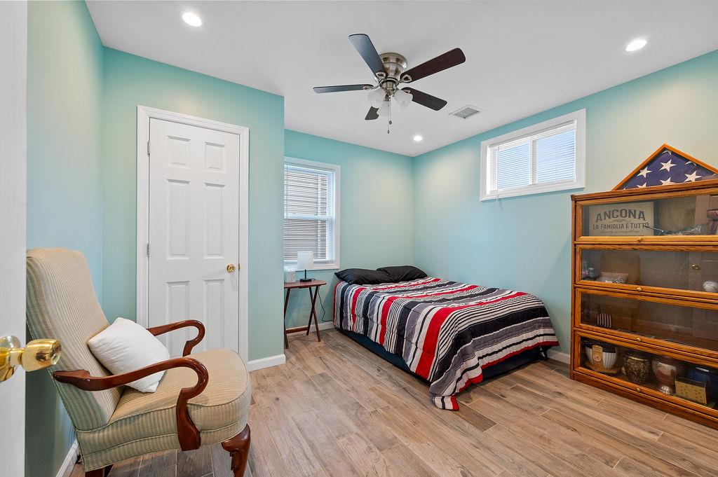 #9 photo, 10 Airway Drive, ناسو Bellmore , NY 11710