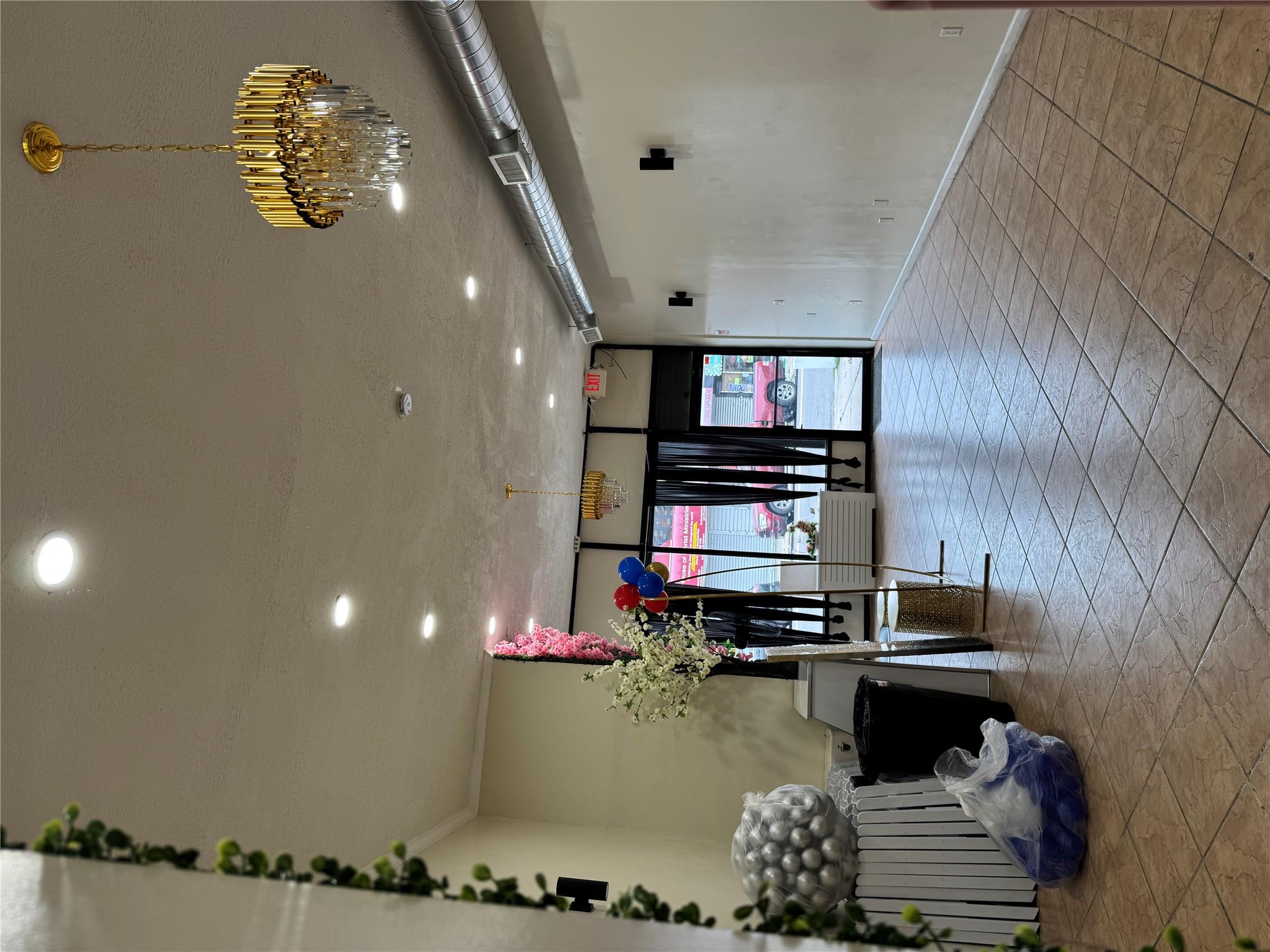 #2 photo, 199-19 Linden Blvd, クイーンズ区 Saint Albans , NY 11412