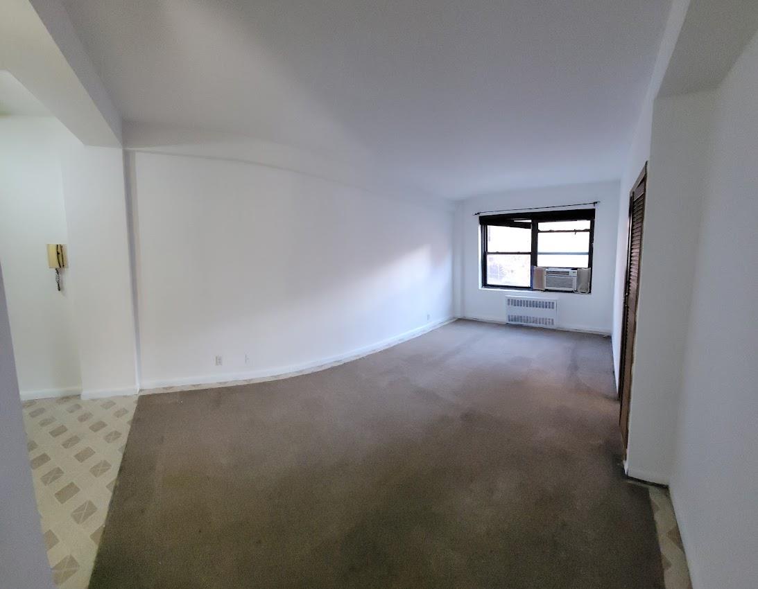 #7 photo, 99-60 63rd Road, Rego Park , NY 11374