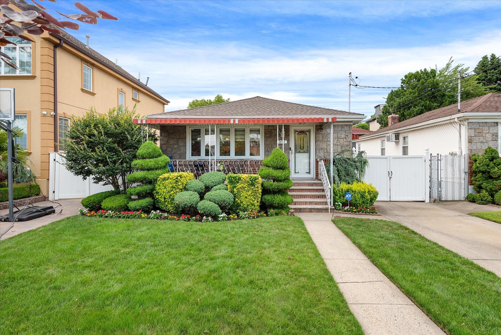 #1 photo, 91-23 156th Avenue, 皇后區 霍華德灘 Howard Beach , NY 11414