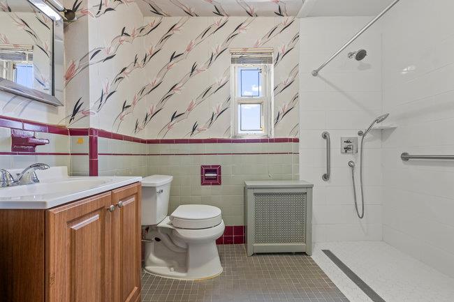 #17 photo, 7318 180th Street, Fresh Meadows , NY 11366