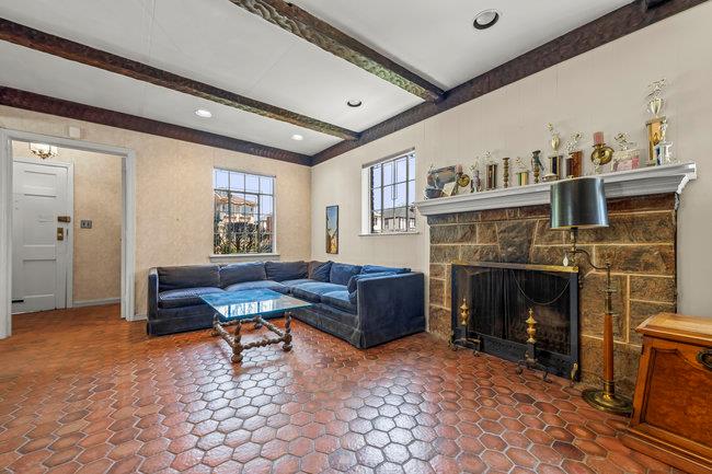 #2 photo, 7318 180th Street, Fresh Meadows , NY 11366