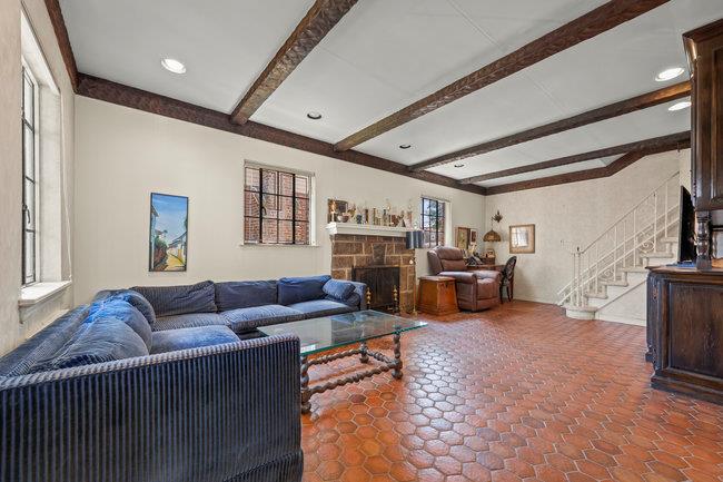 #8 photo, 7318 180th Street, Fresh Meadows , NY 11366