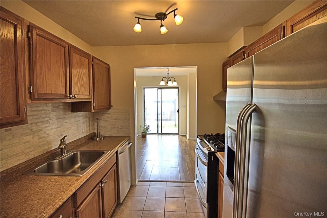 #18 photo, 2507 Whispering Hills, Chester , NY 10918