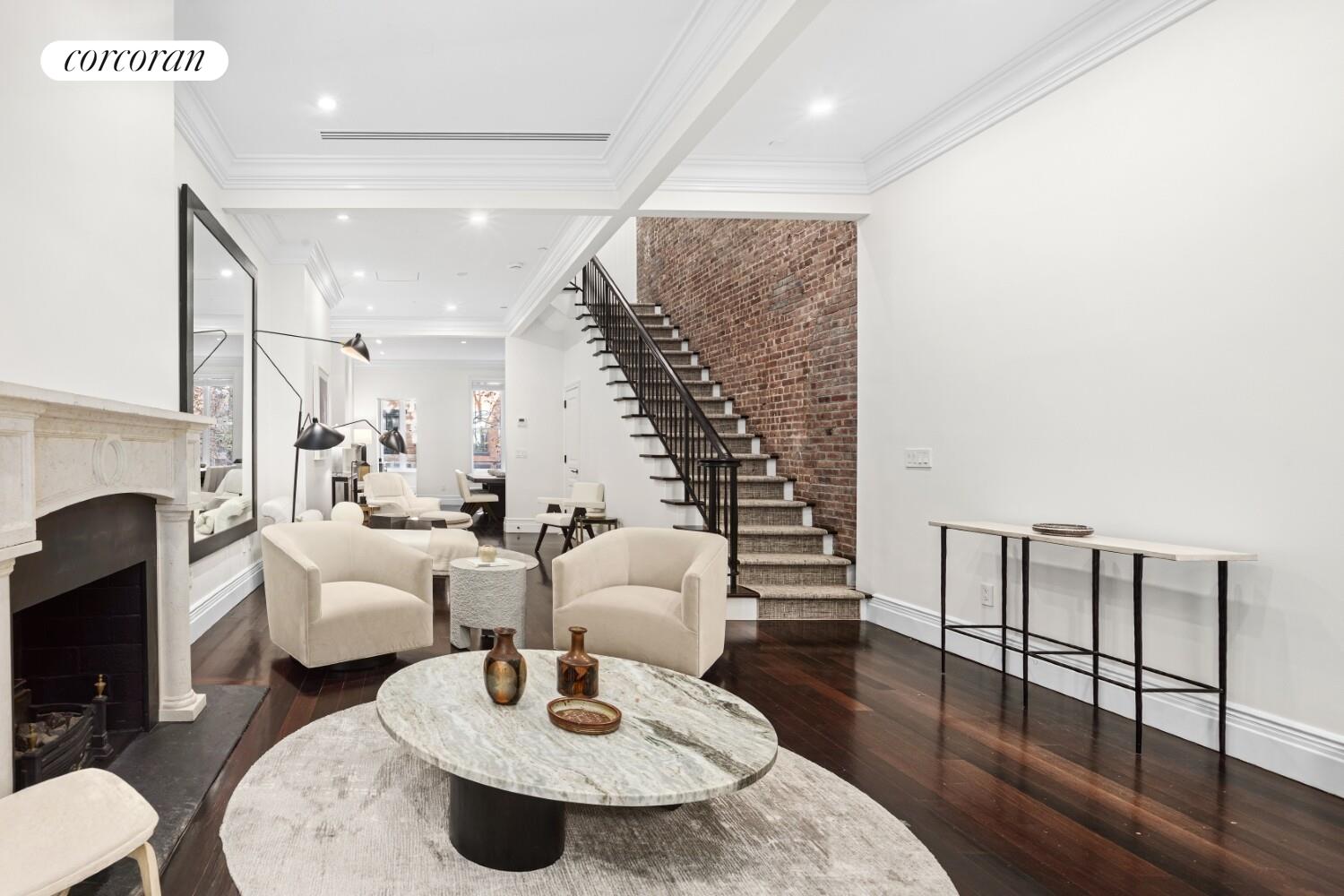 #2 photo, 69 W 83RD Street, マンハッタン Upper West Side , NY 10024