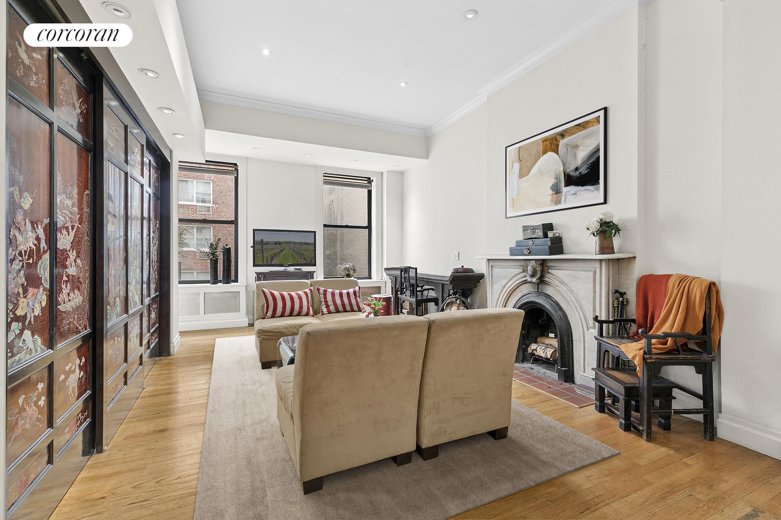 #2 photo, 48 GRAMERCY Park N, Gramercy Park , NY 10010