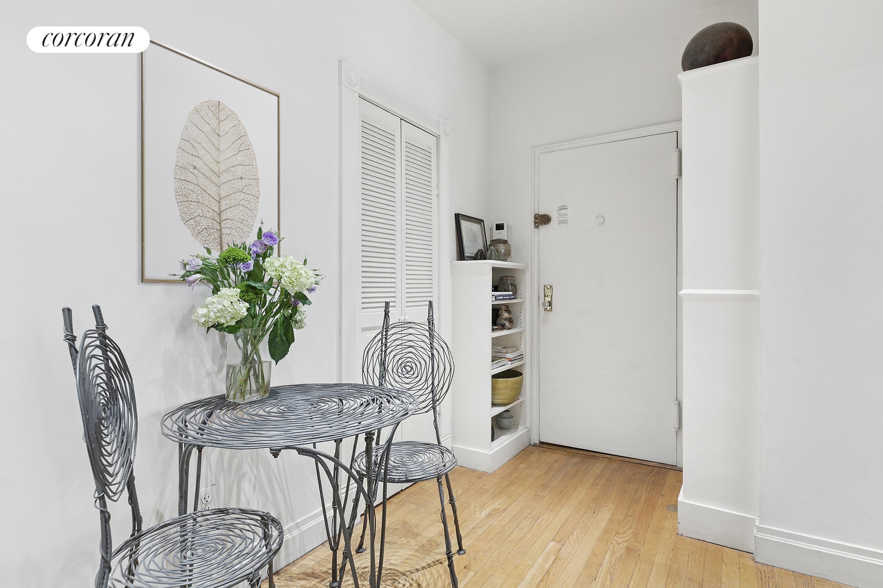 #5 photo, 48 GRAMERCY Park N, Gramercy Park , NY 10010