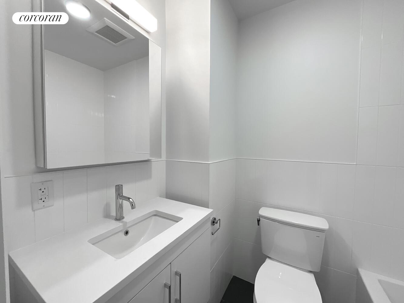 #7 photo, 14809 NORTHERN Boulevard, クイーンズ区 Flushing , NY 11354