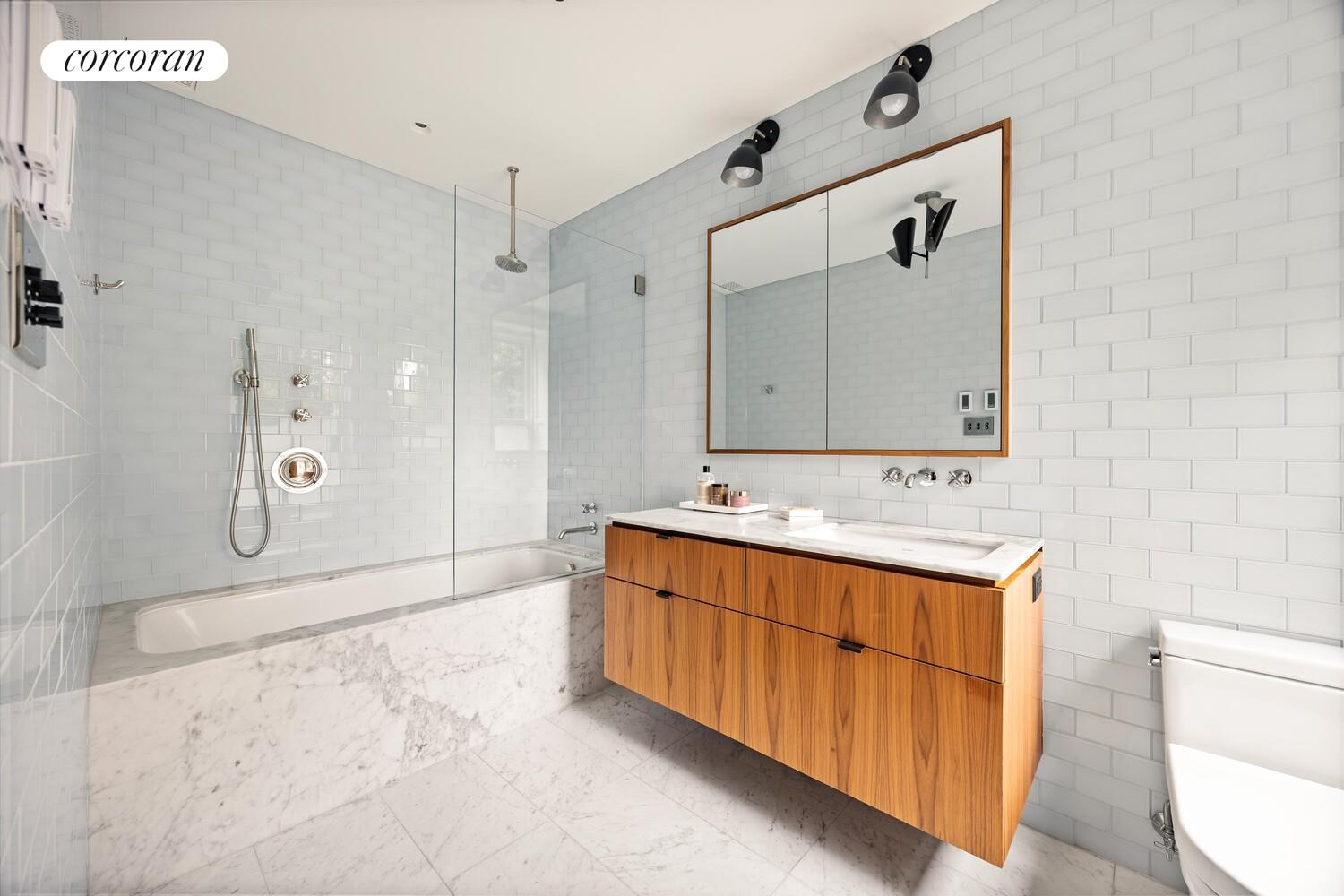 #18 photo, 244 BERGEN Street, Boerum Hill , NY 11217