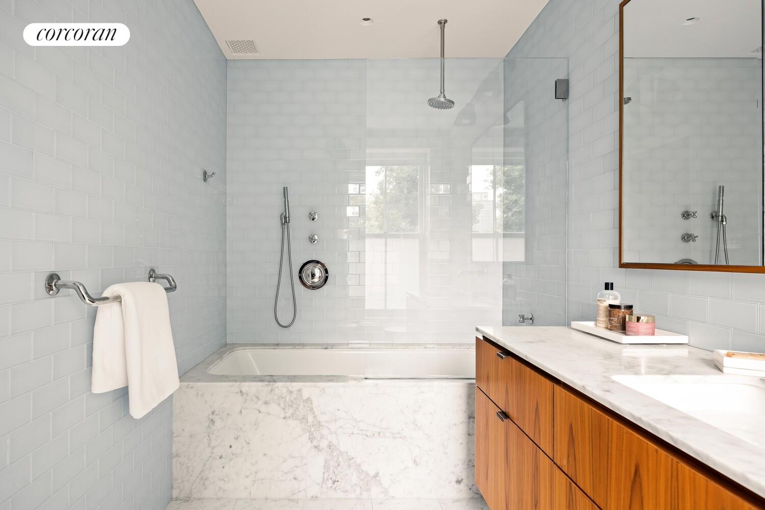 #19 photo, 244 BERGEN Street, Boerum Hill , NY 11217