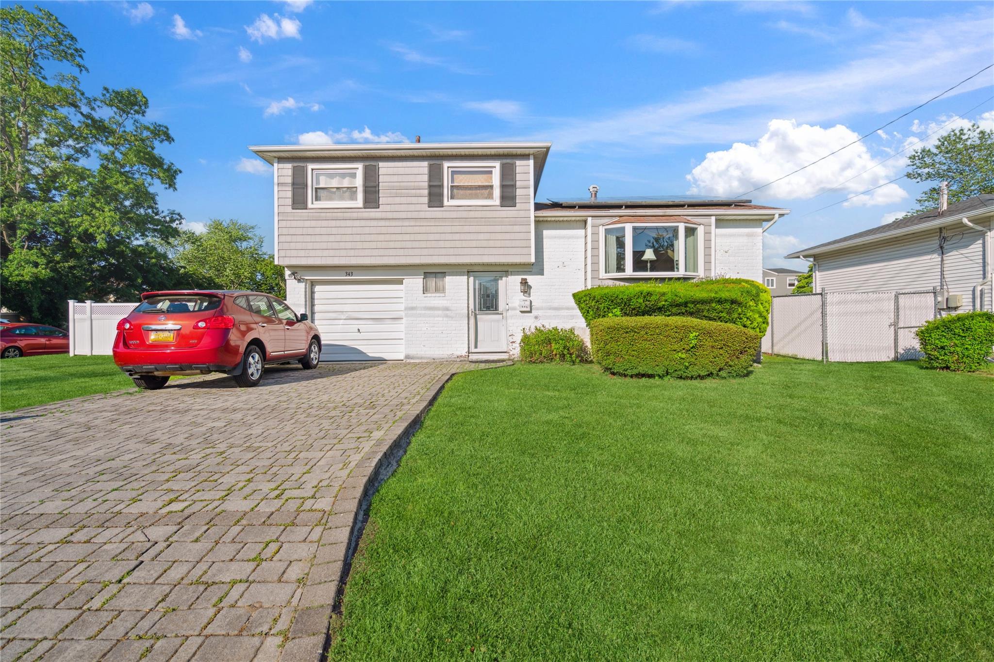 #1 photo, 343 W 16th Street, Deer Park , NY 11729