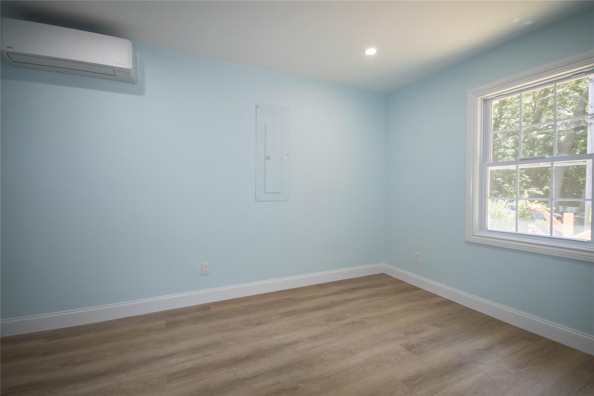 #8 photo, 64 Maple Avenue, サフォーク郡 Flanders , NY 11901