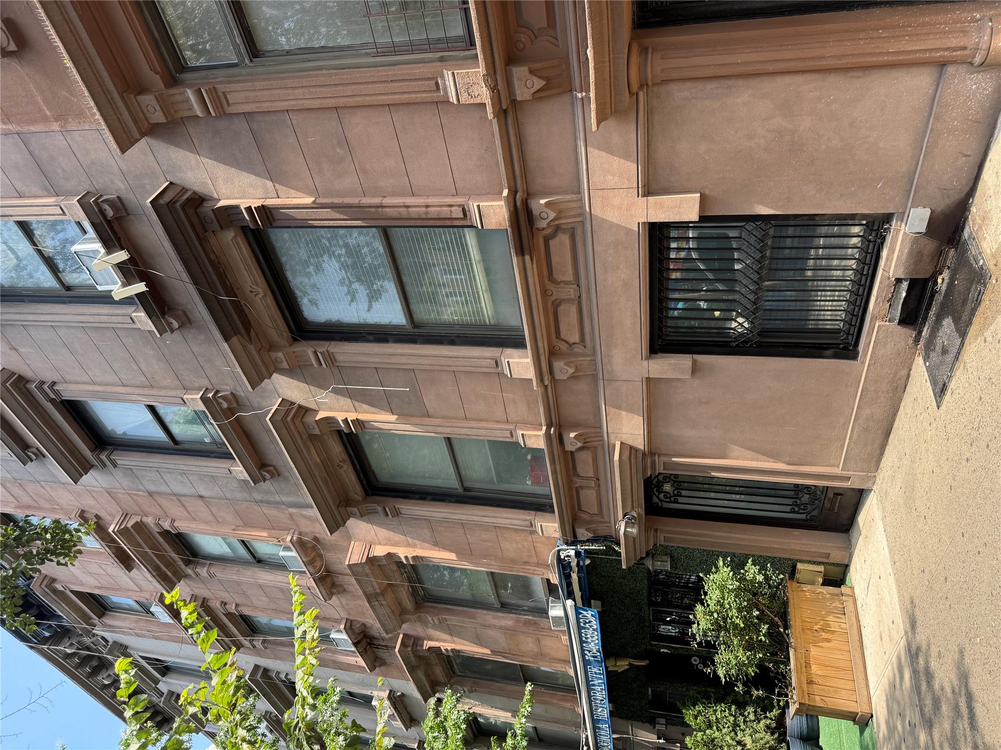 #1 photo, 239 East 116 Street, 曼哈頓 东哈莱姆区 New York (Manhattan) , NY 10029
