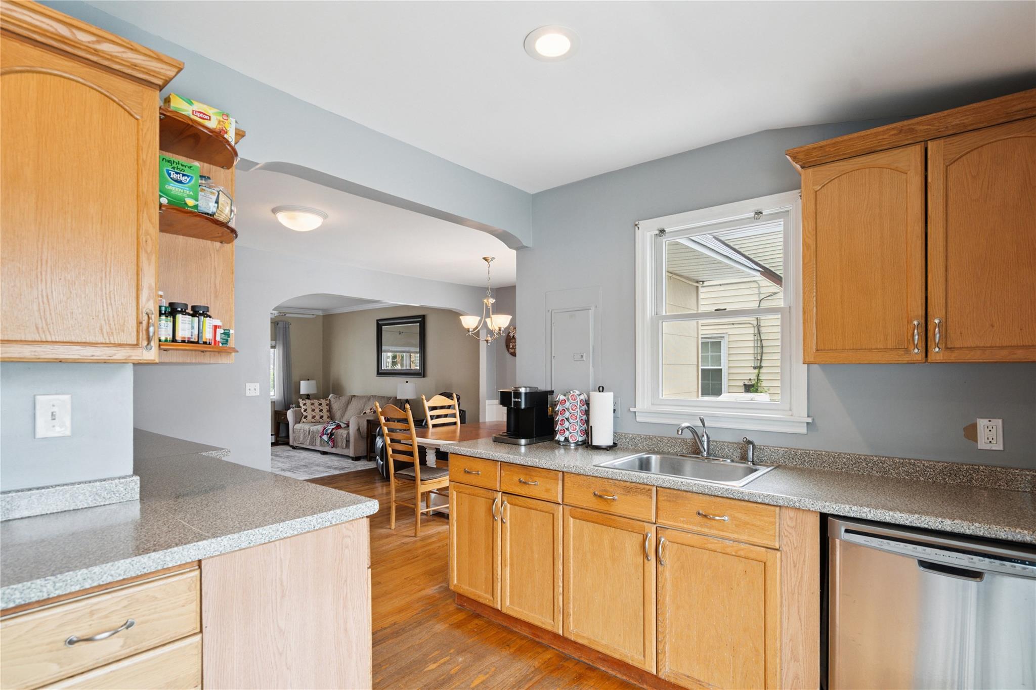 #9 photo, 2500 Mermaid Avenue, Wantagh , NY 11793