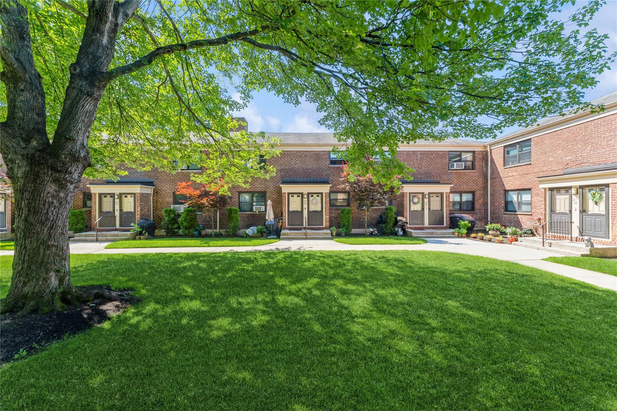 #12 photo, 217-22 73rd Avenue, クイーンズ区 Oakland Gardens , NY 11364