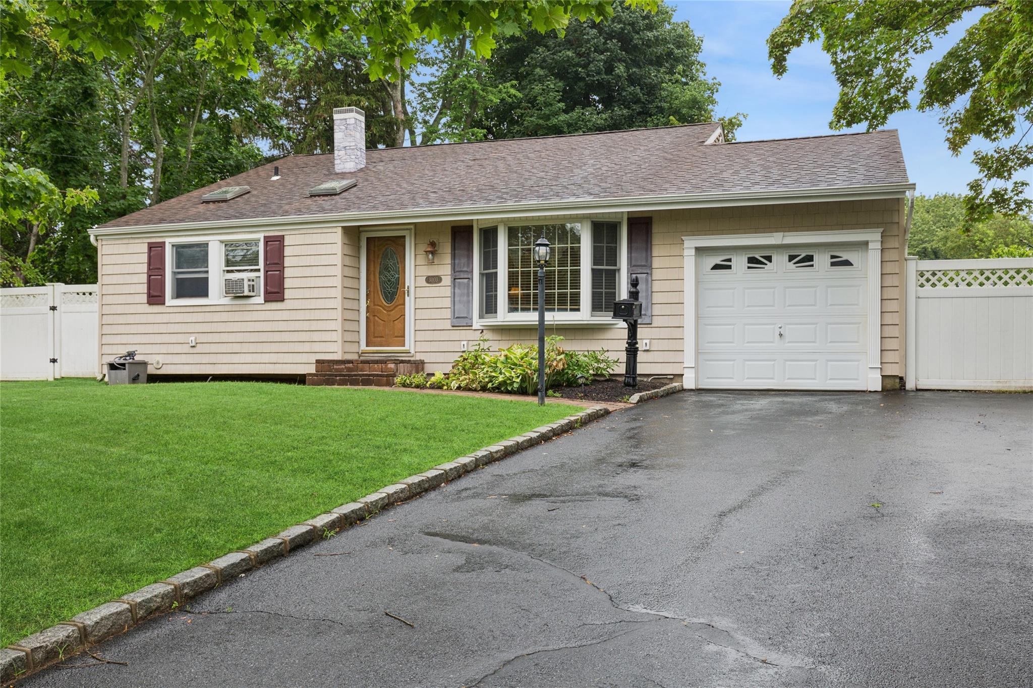 #1 photo, 3003 Watch Hill Avenue, Medford , NY 11763