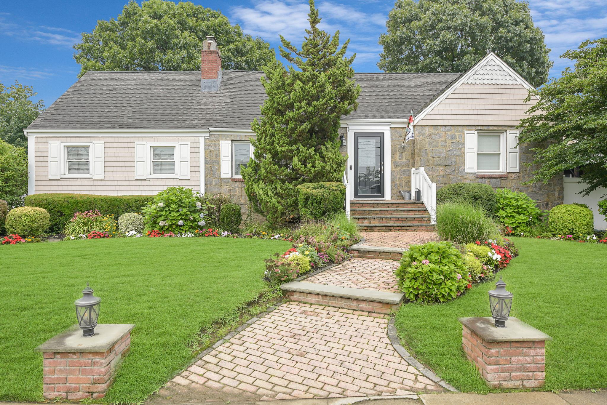 #1 photo, 3309 Balsam Street, 長島 Oceanside , NY 11572