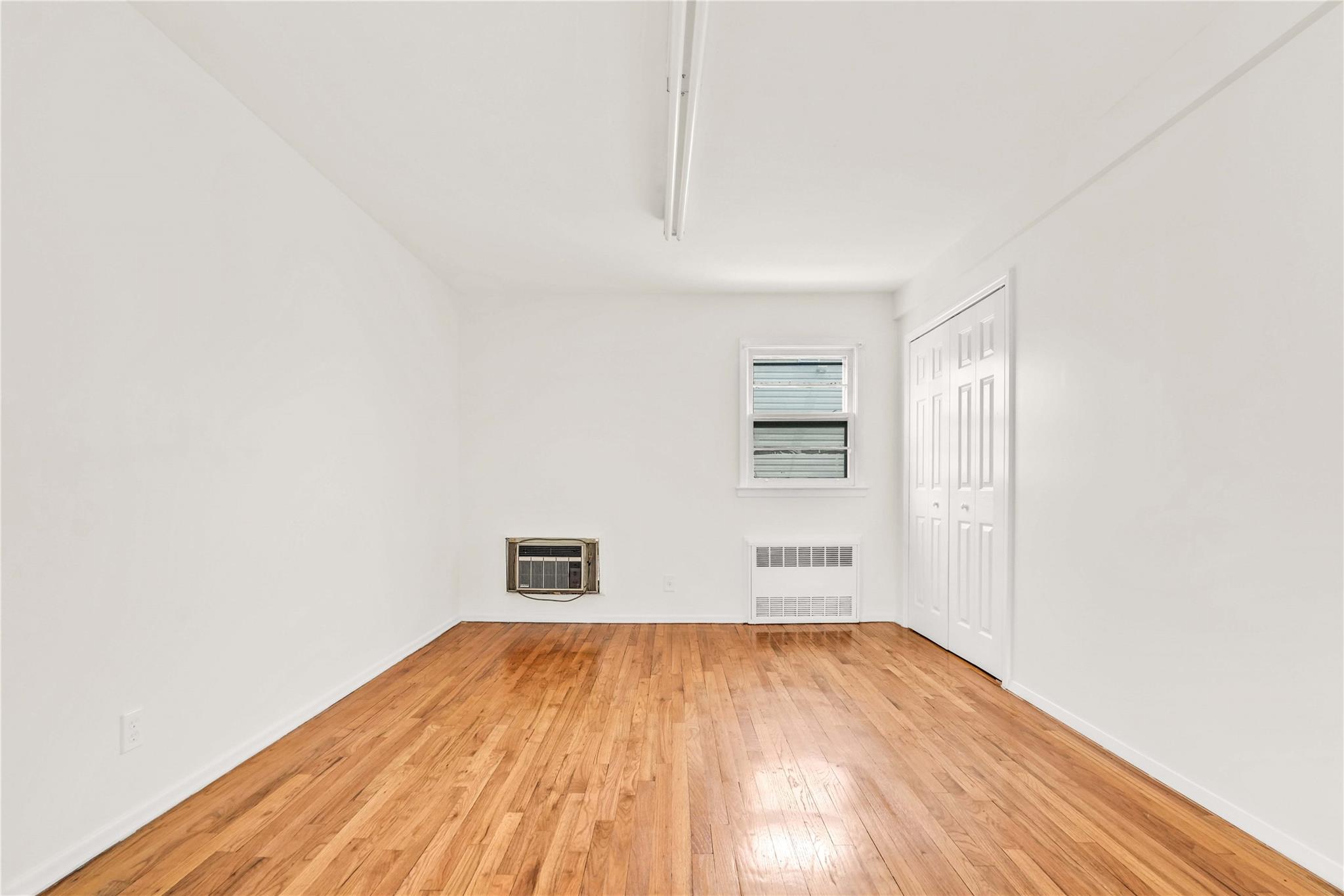 #6 photo, 140-03 poplar, Flushing , NY 11355