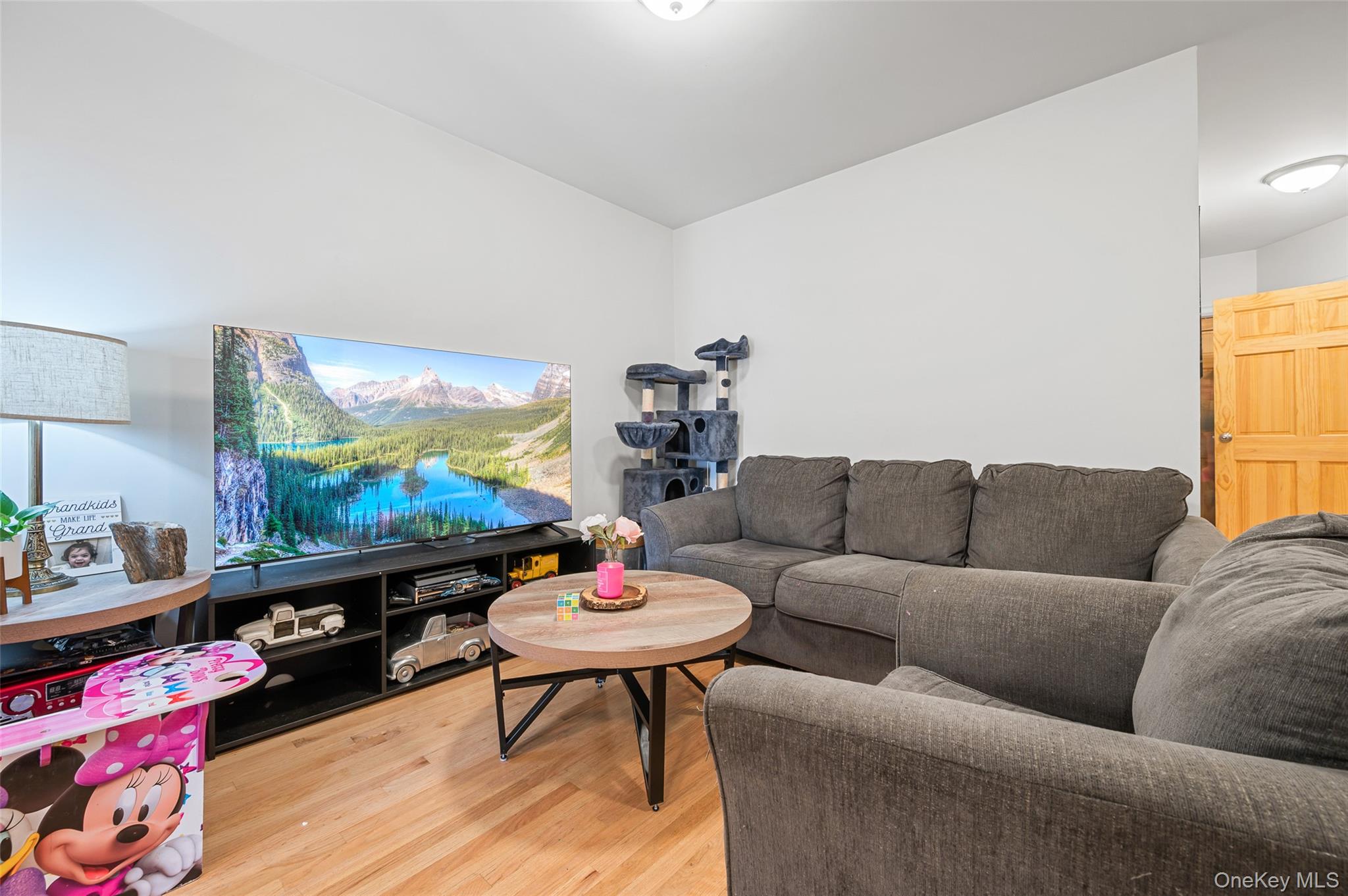 #4 photo, 74-25 93rd Avenue, クイーンズ区 Woodhaven , NY 11421