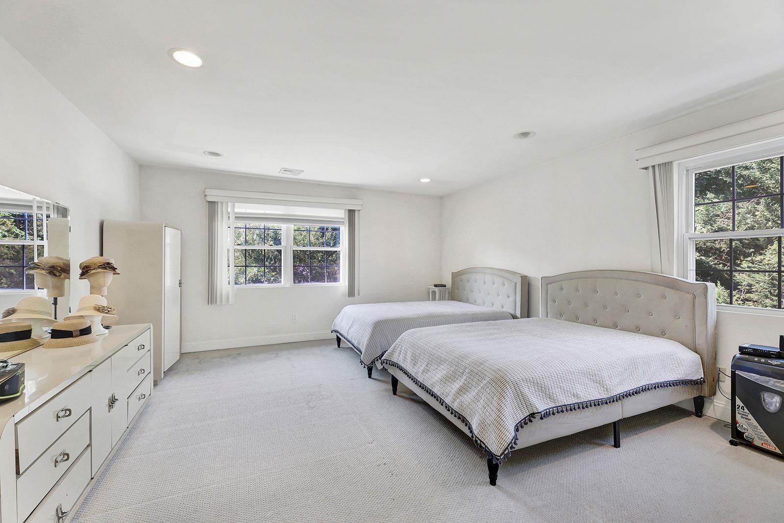 #10 photo, 97 Burnham Avenue, ナッソー郡 Roslyn Heights , NY 11577