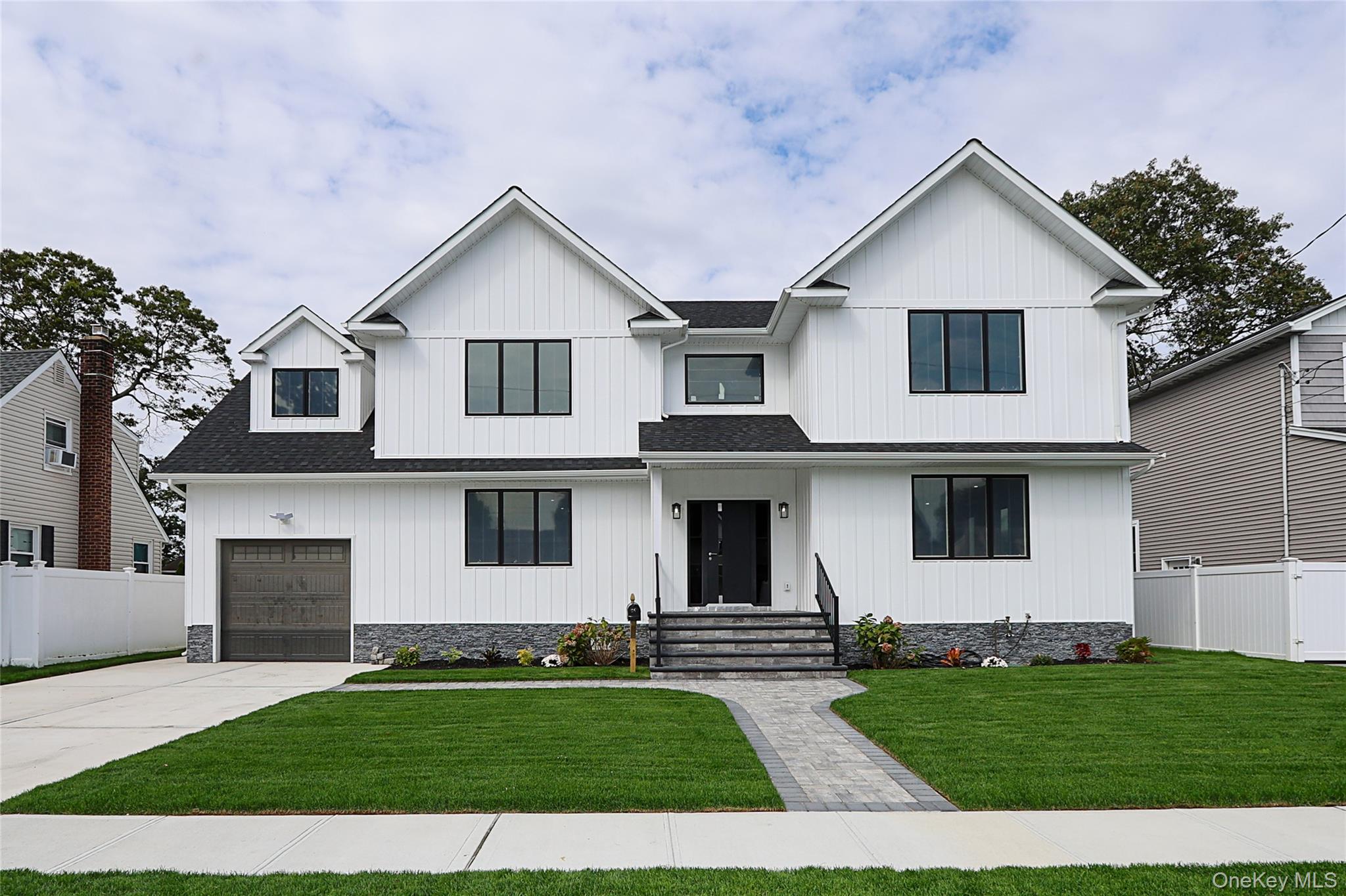 #1 photo, 66 2nd Avenue, Massapequa Park , NY 11762