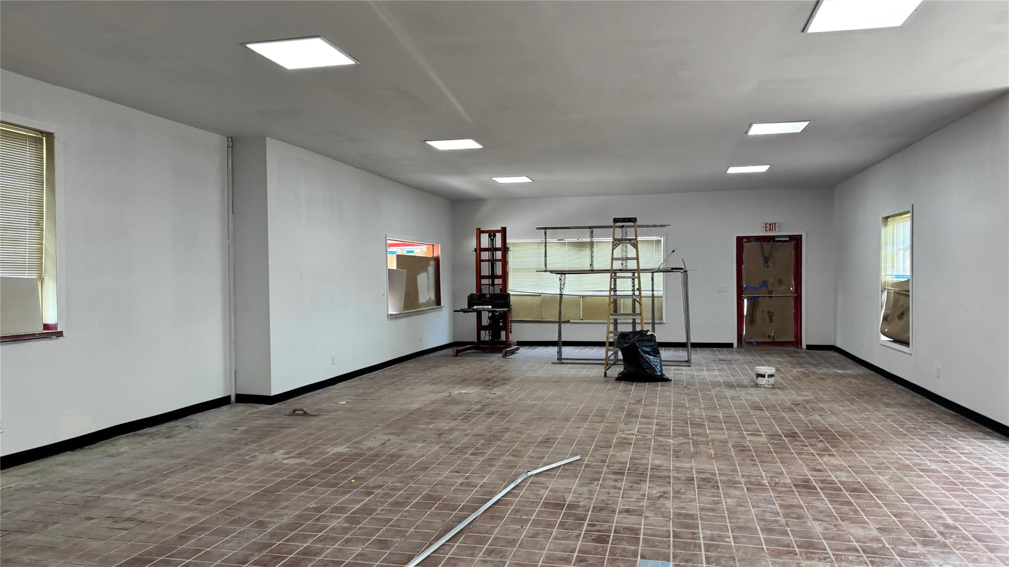 #6 photo, 292 Little East Neck Road, サフォーク郡 West Babylon , NY 11704