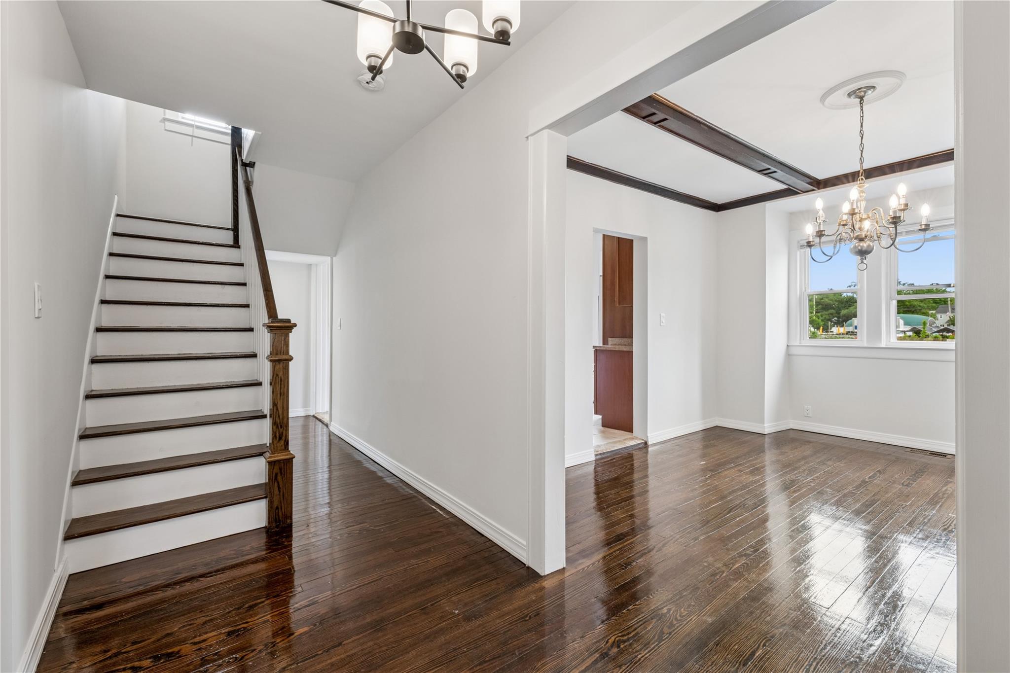 #4 photo, 401 Ocean Avenue, ナッソー郡 Malverne , NY 11565