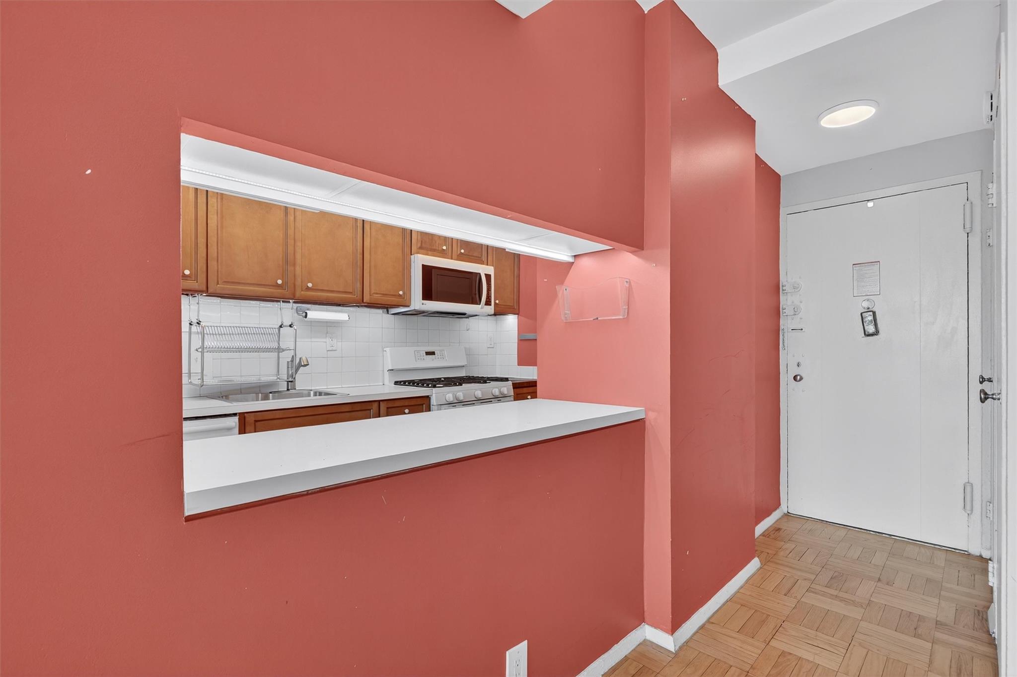 #4 photo, 6 Fordham Hill Oval, ブロンクス区 Bronx , NY 10468