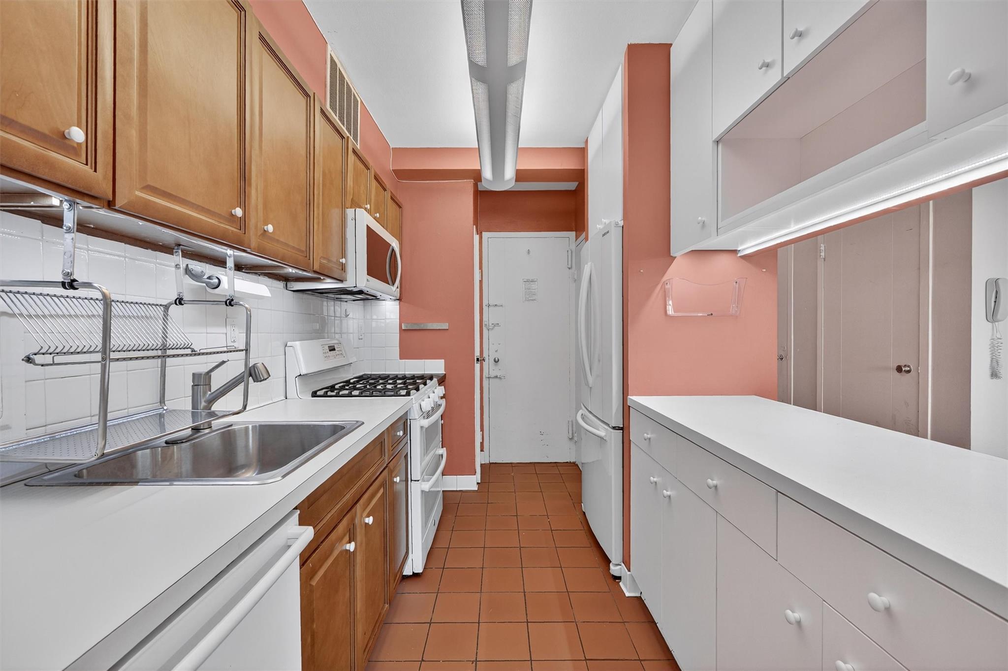 #9 photo, 6 Fordham Hill Oval, ブロンクス区 Bronx , NY 10468