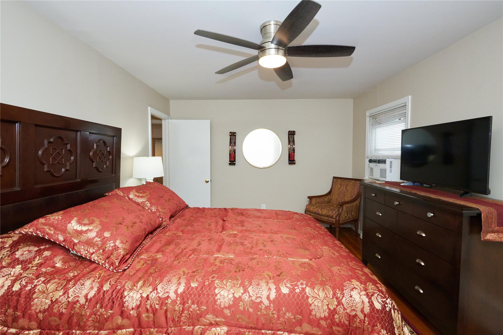 #20 photo, 112 N Columbus Avenue, Mount Vernon , NY 10553