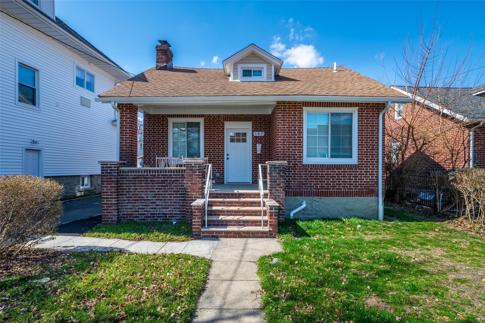 #1 photo, 187 Pelham Road, New Rochelle , NY 10805