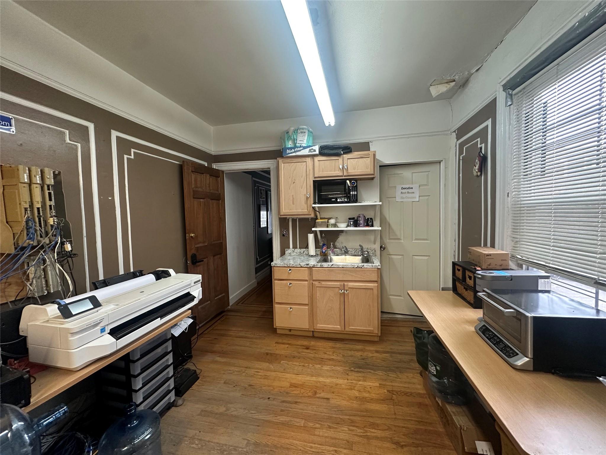 #7 photo, 677 Van Nest Avenue, ブロンクス区 Bronx , NY 10462