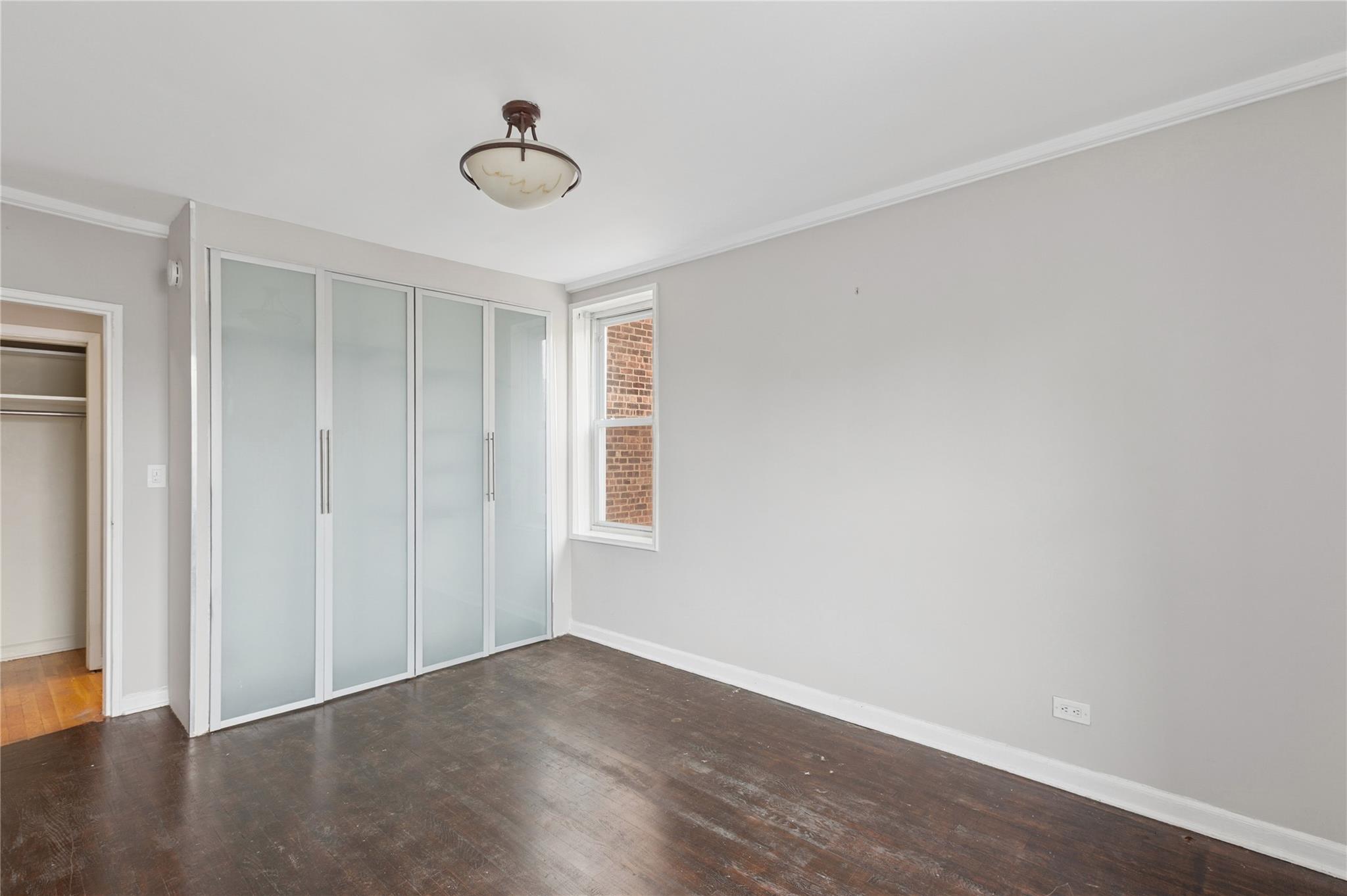 #10 photo, 33-25 90 Street, 皇后區 傑克遜高地 Jackson Heights , NY 11372