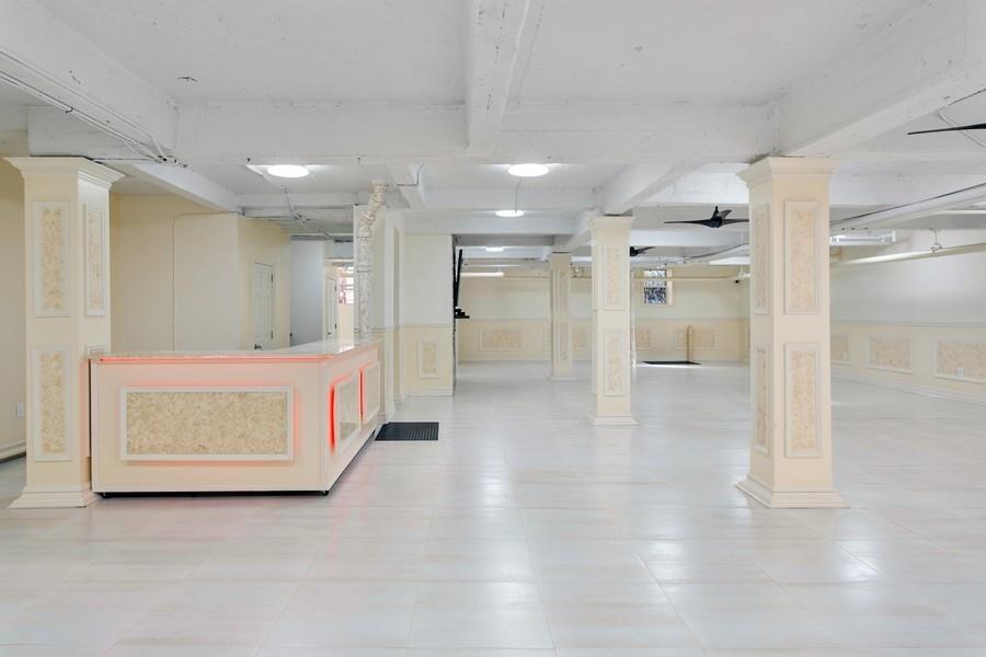 #17 photo, 33-25 90 Street, 皇后區 傑克遜高地 Jackson Heights , NY 11372