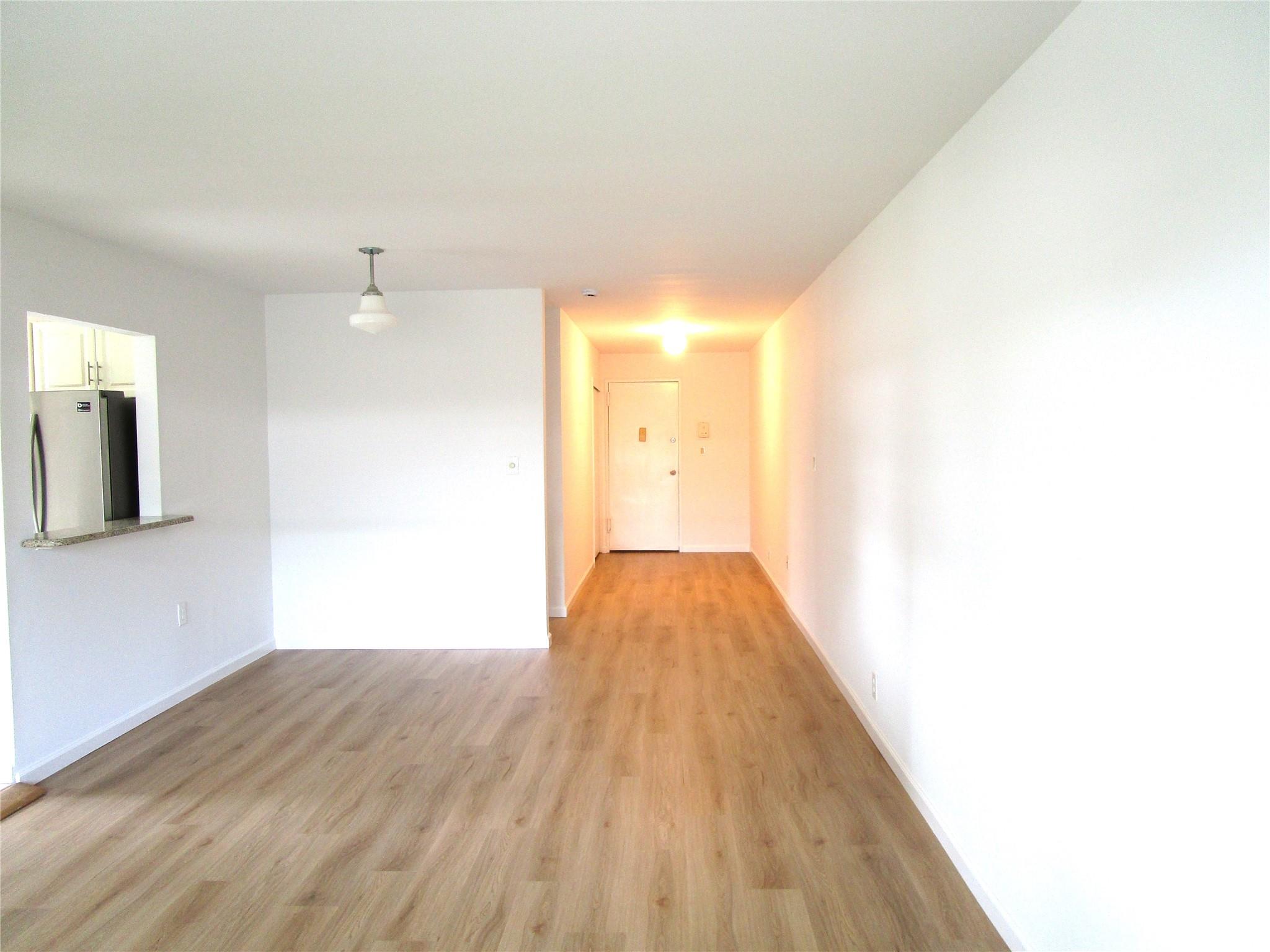 #6 photo, 324 Post Avenue, ナッソー郡 Westbury , NY 11590