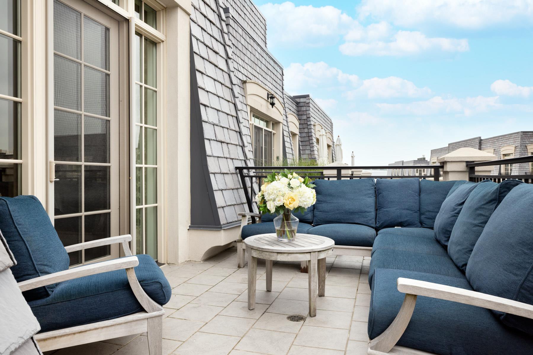 #11 photo, 2000 Royal Court, ナッソー郡 North Hills , NY 11040