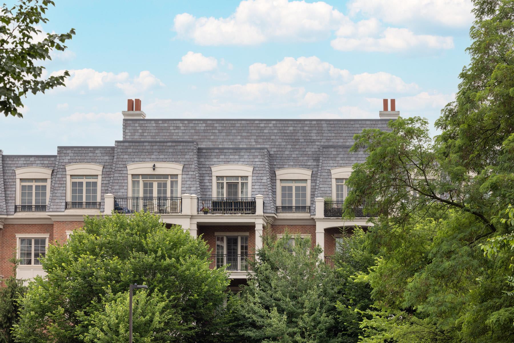 #13 photo, 2000 Royal Court, ナッソー郡 North Hills , NY 11040