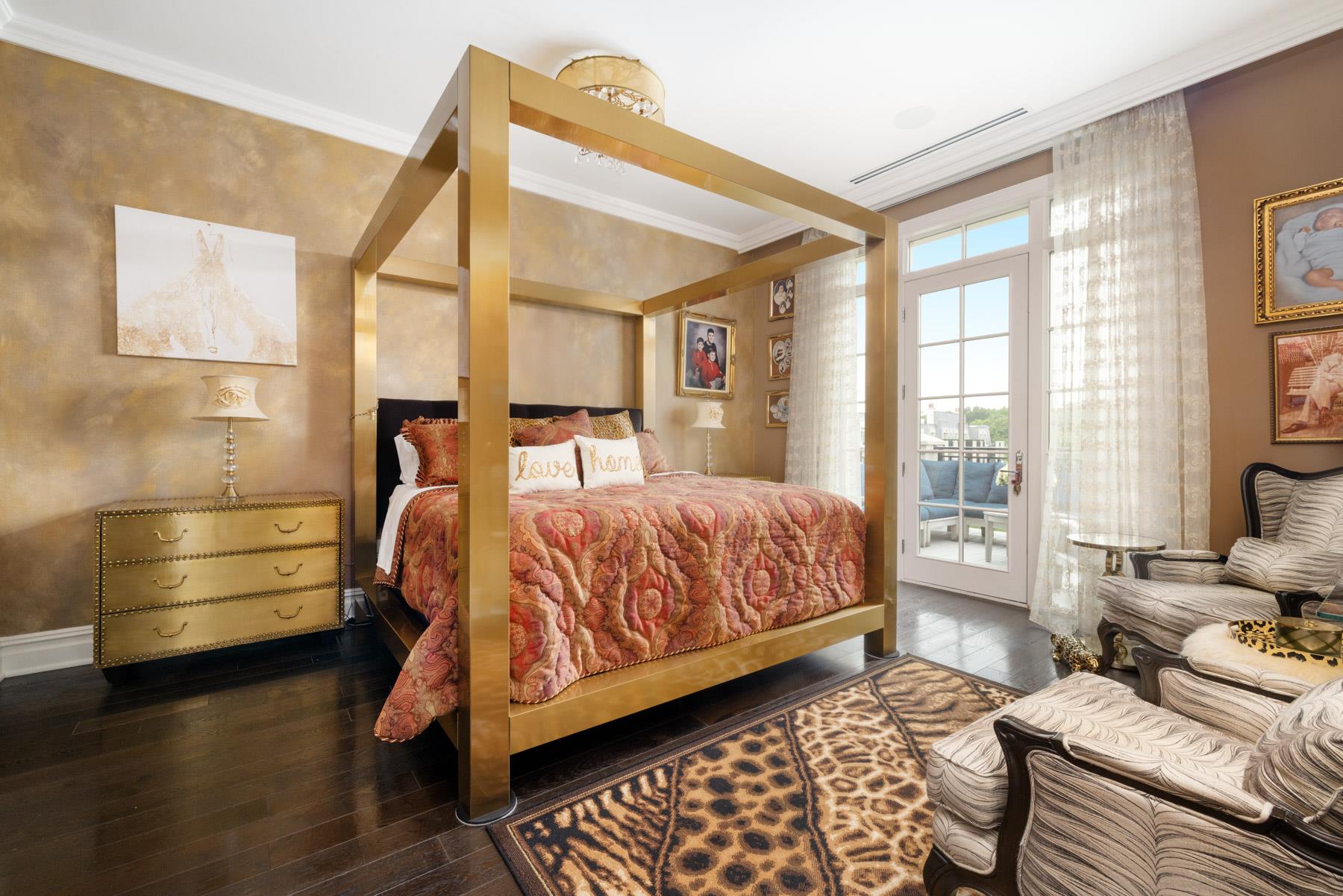 #5 photo, 2000 Royal Court, ナッソー郡 North Hills , NY 11040