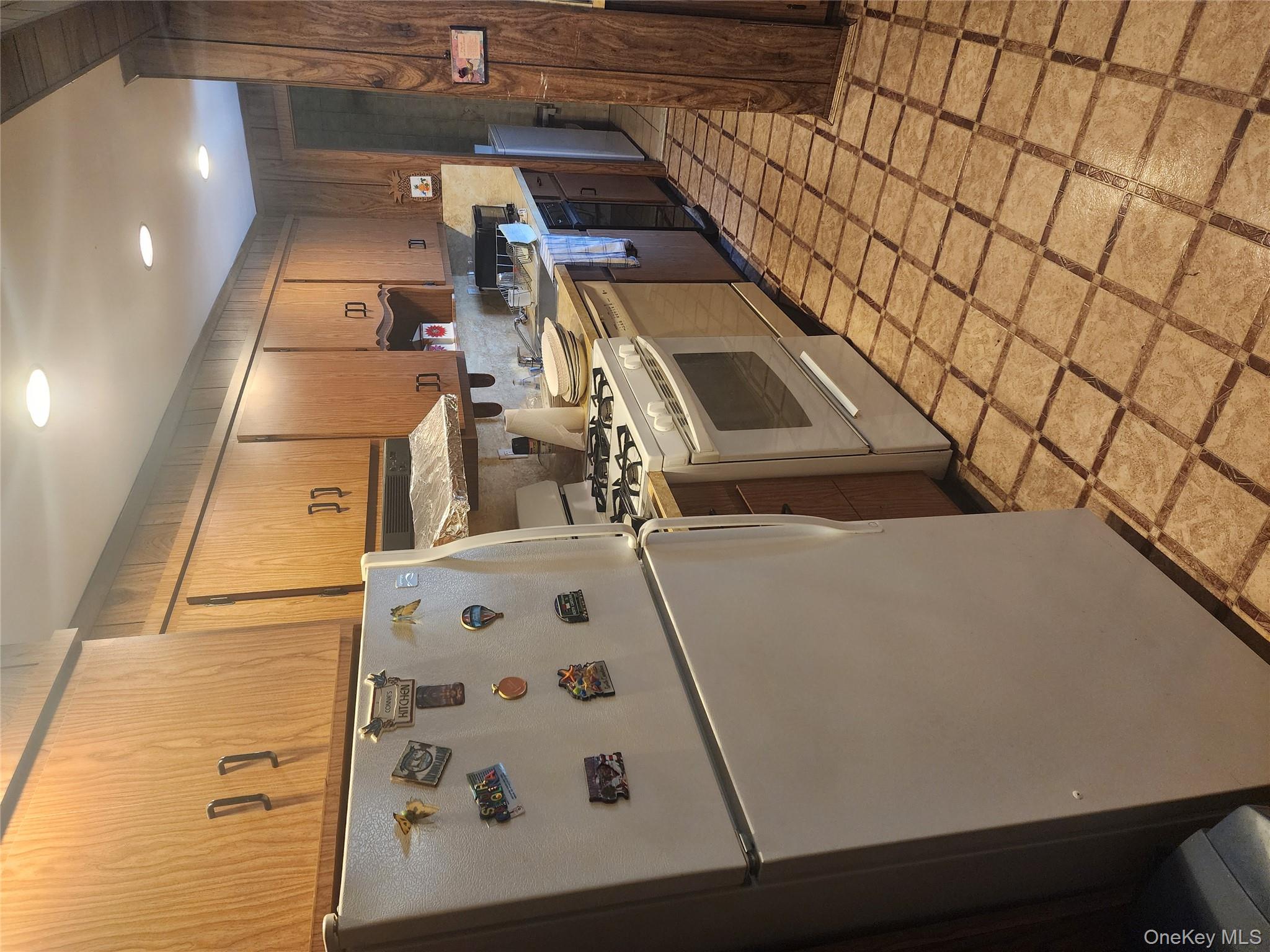 #7 photo, 40 Powers Street, Brooklyn , NY 11211