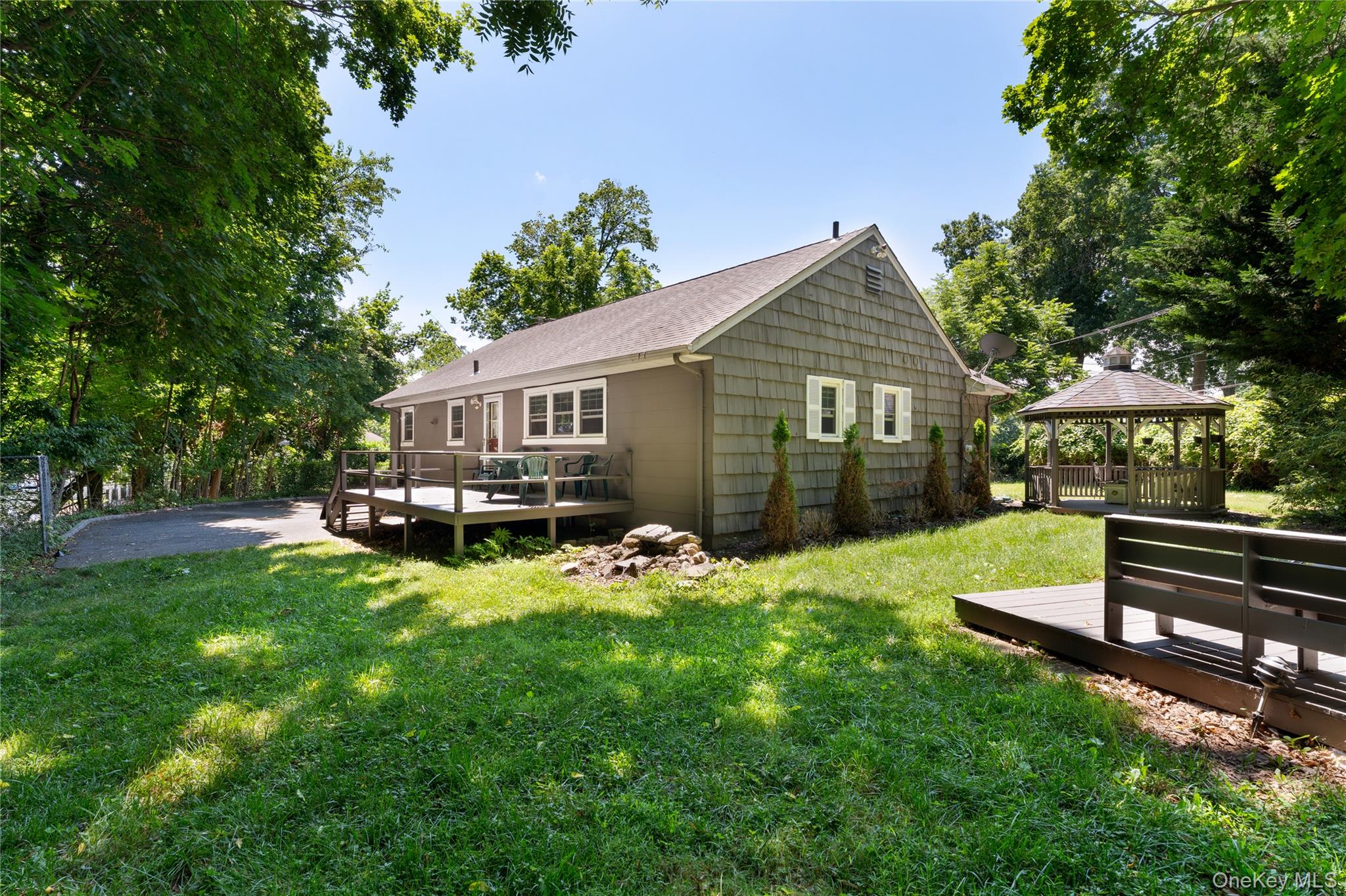 #4 photo, 11 Quaker Path, サフォーク郡 Stony Brook , NY 11790