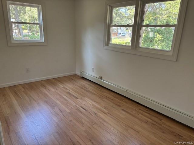 #8 photo, 23 Grove Street, サフォーク郡 Riverhead , NY 11901