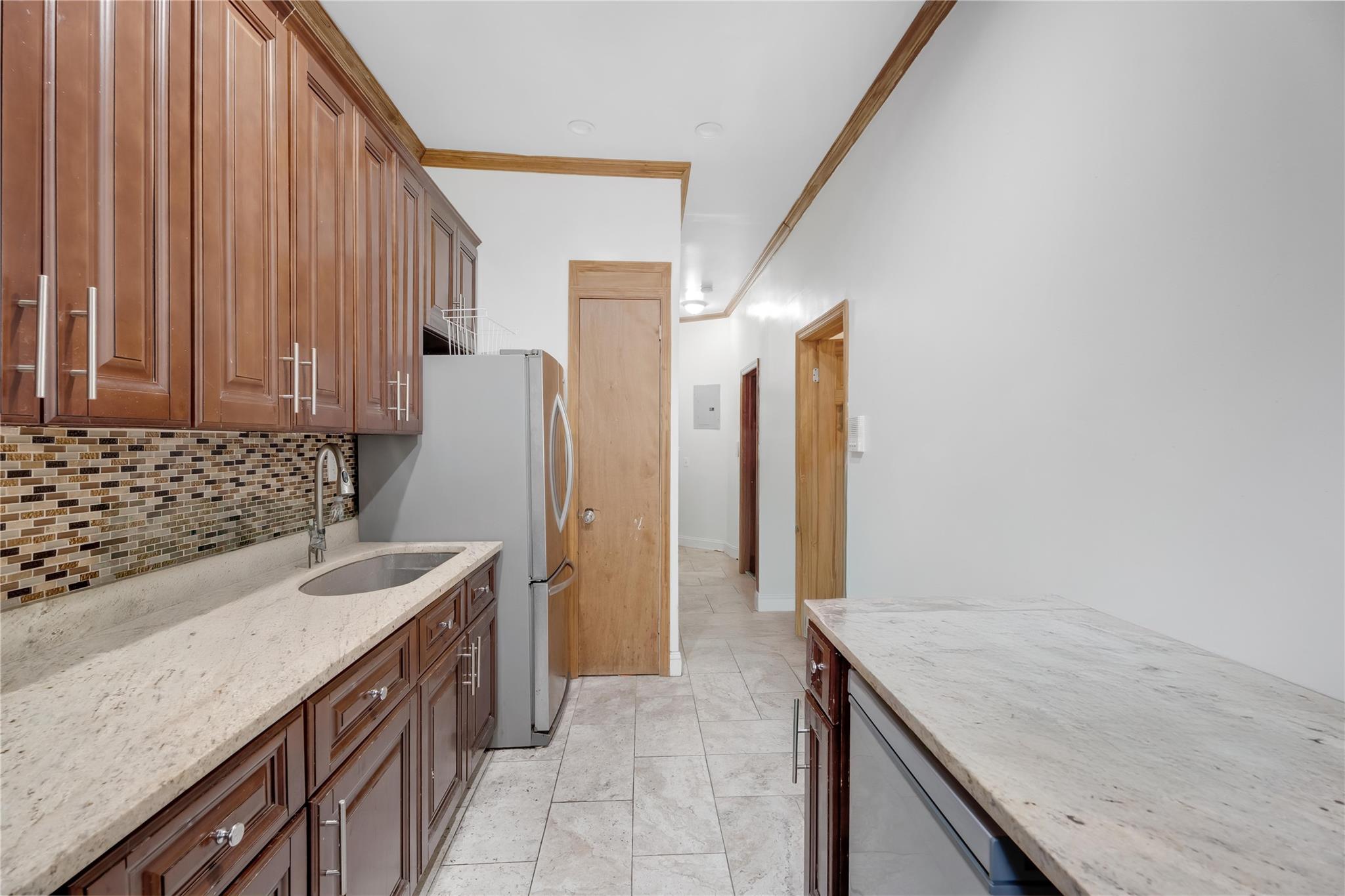 #4 photo, 1520 Lincoln Place, ブルックリン区 Brooklyn , NY 11213