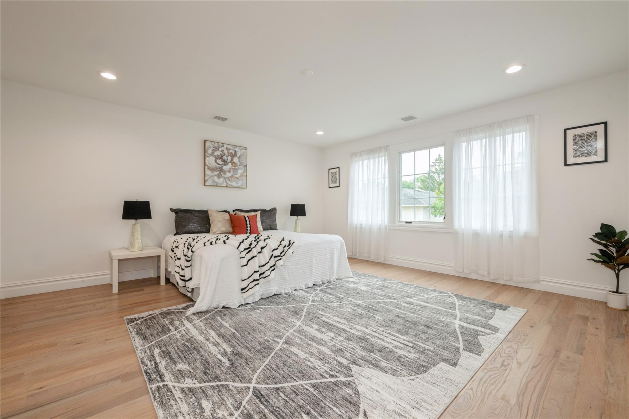 #13 photo, 52 Cortland Ave, ナッソー郡 Hicksville , NY 11801