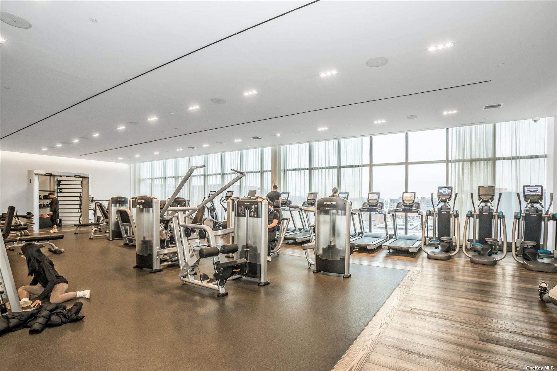 #12 photo, 131-03 40th Road, クイーンズ区 Flushing , NY 11354