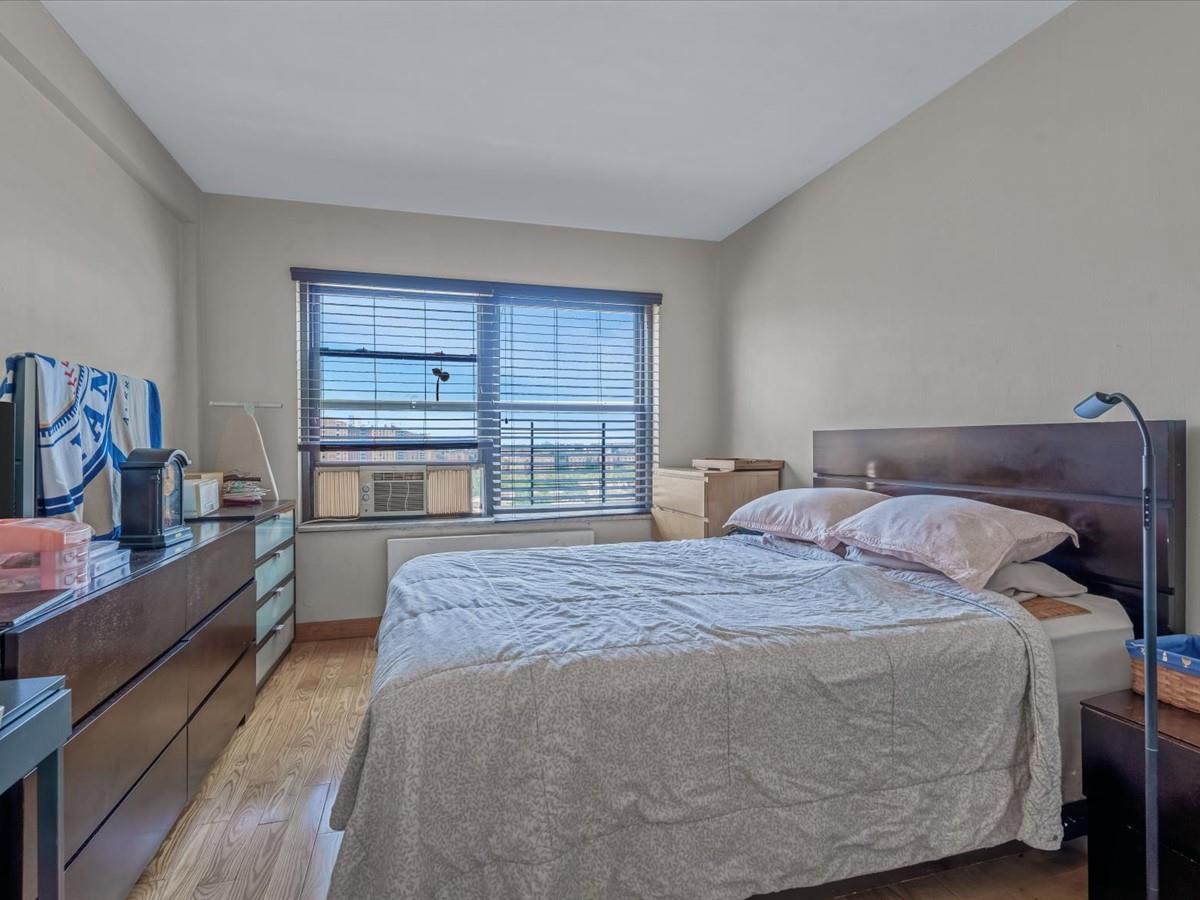 #8 photo, 99-05 63rd Drive, クイーンズ区 Rego Park , NY 11374