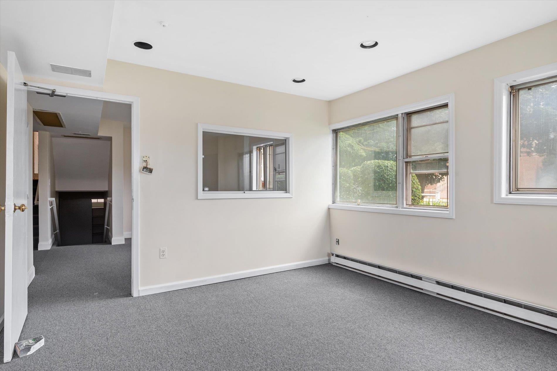 #5 photo, 1901 New Hyde Park Road, ナッソー郡 New Hyde Park , NY 11040