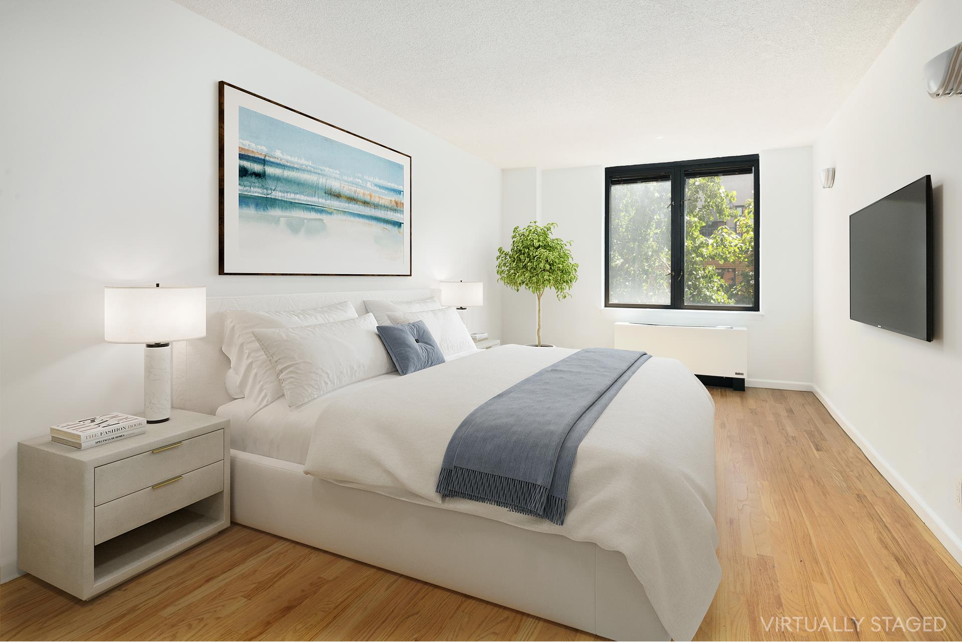 #14 photo, 24 E 7TH Street, マンハッタン East Village , NY 10003